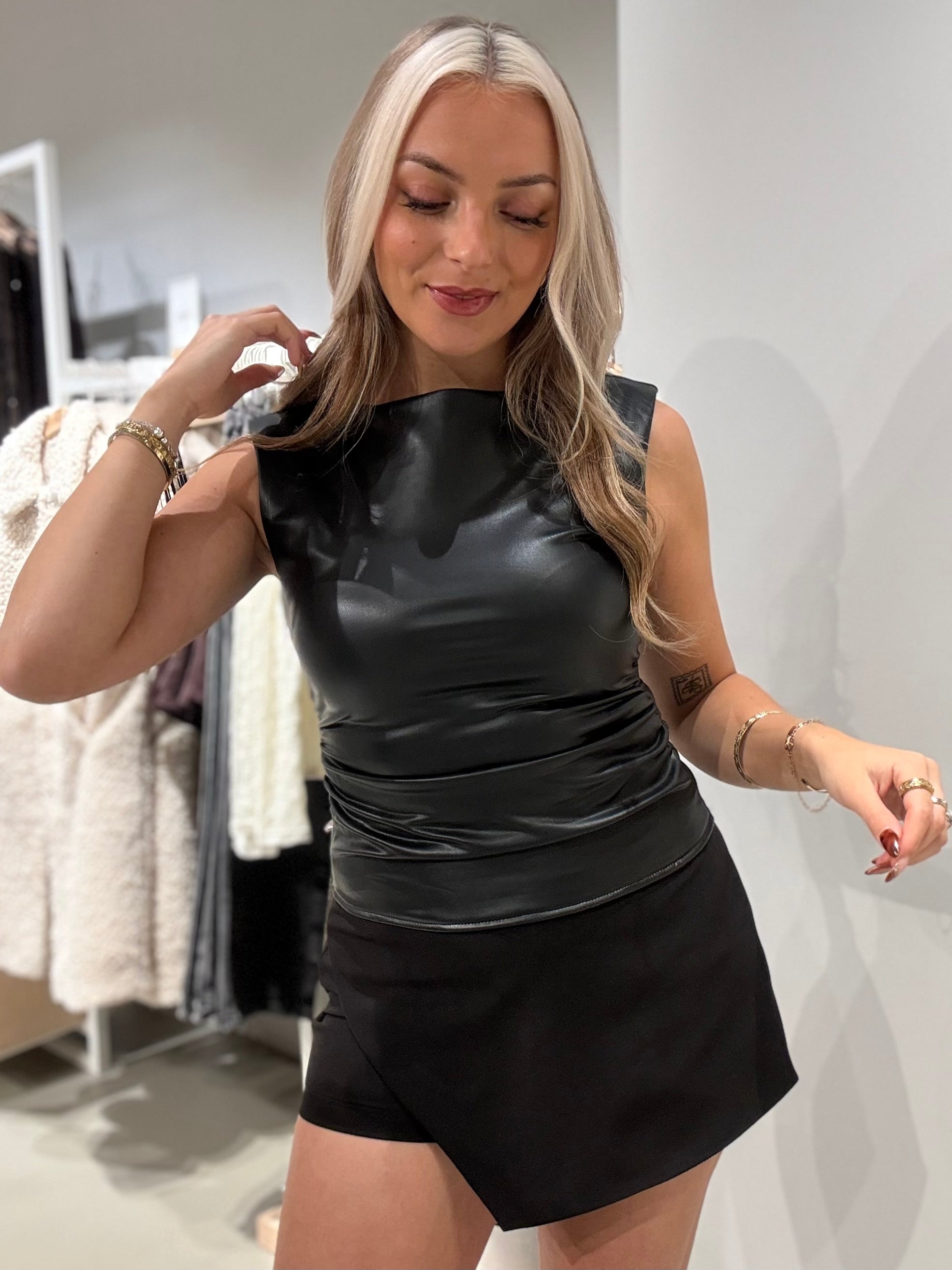NMSANDY Top - Black